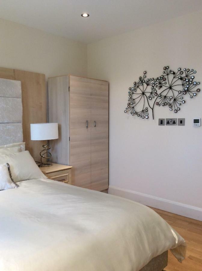 Modern Flat Lägenhet Watford  Exteriör bild
